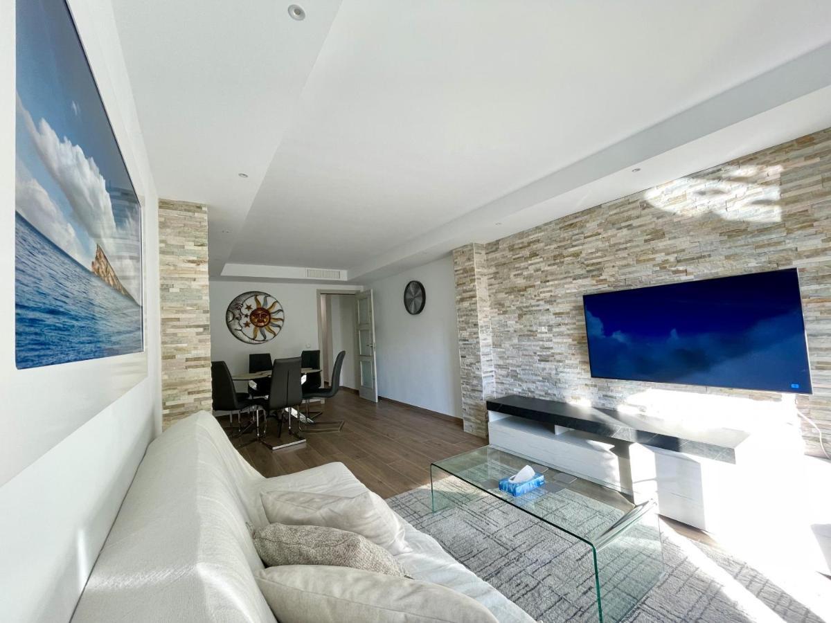 Deluxe Center Apartment Benidorm Luaran gambar