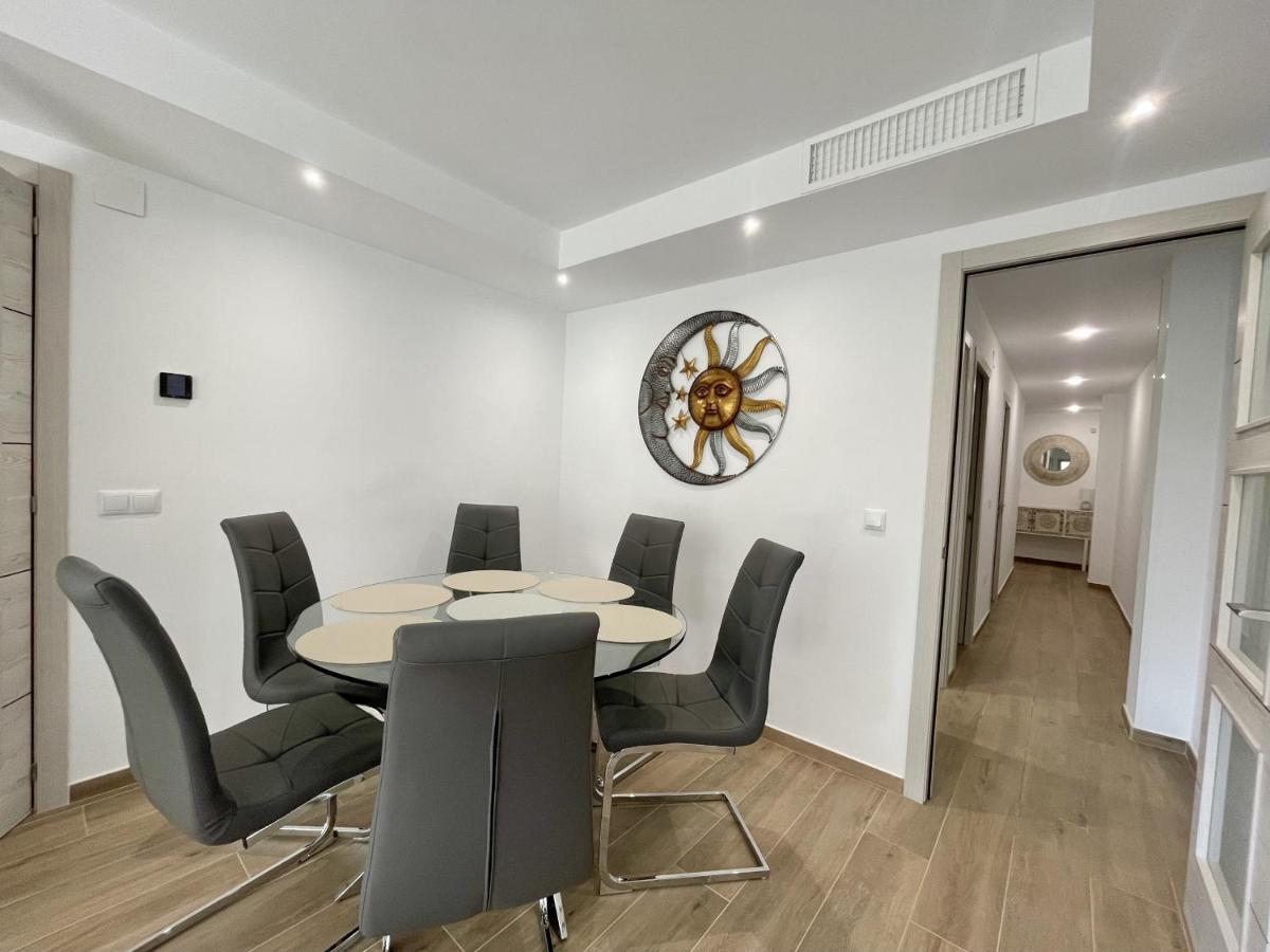 Deluxe Center Apartment Benidorm Luaran gambar