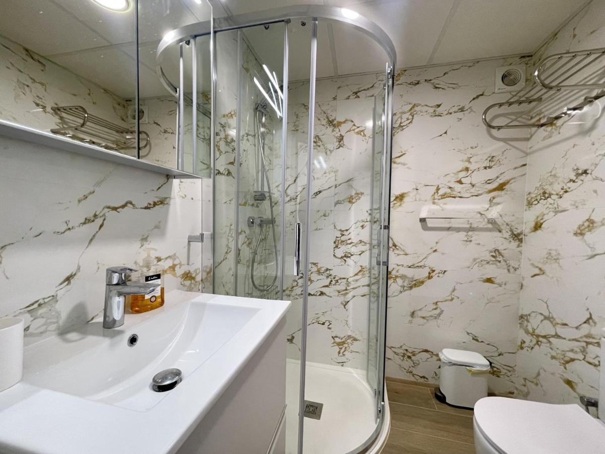 Deluxe Center Apartment Benidorm Luaran gambar